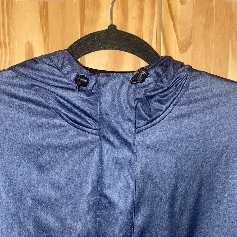 Under Armour Gore Windstopper Navy and White Hooded Jacket Women’s Size Small - Picture 8 of 13